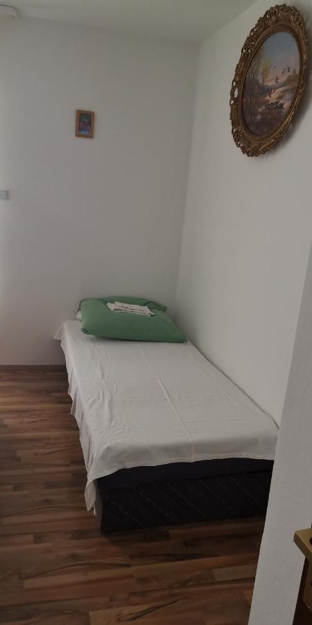 App-Amelijas Apartment Zambratija  Exterior photo