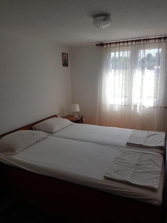 App-Amelijas Apartment Zambratija  Exterior photo