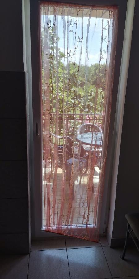 App-Amelijas Apartment Zambratija  Exterior photo