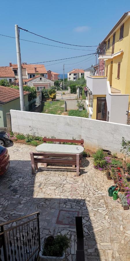App-Amelijas Apartment Zambratija  Exterior photo